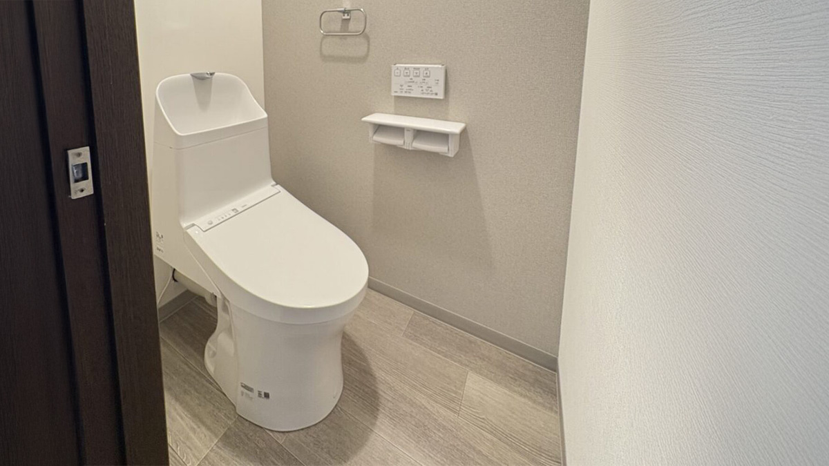 モダンなトイレルーム